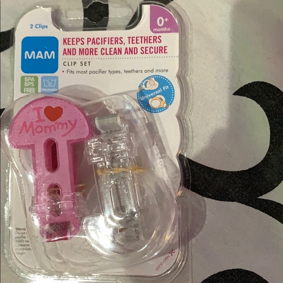 Two pacifiers and two clips - Picture 3 of 4